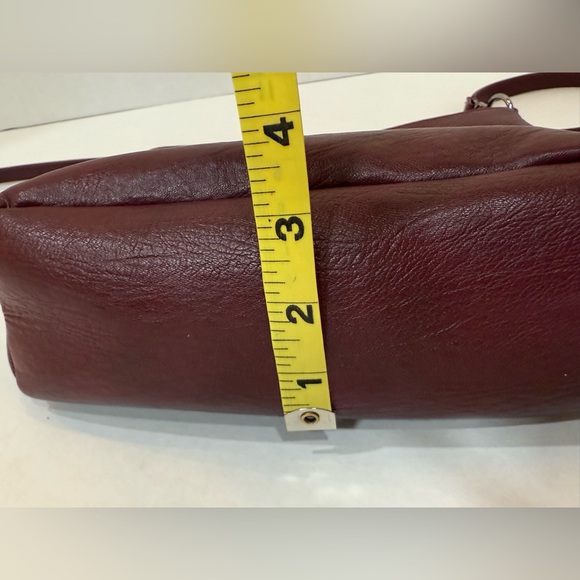 Jingpindaishu Burgundy Leather Crossbody Purse Multi-Compartment Slightly Used - Picture 7 of 11